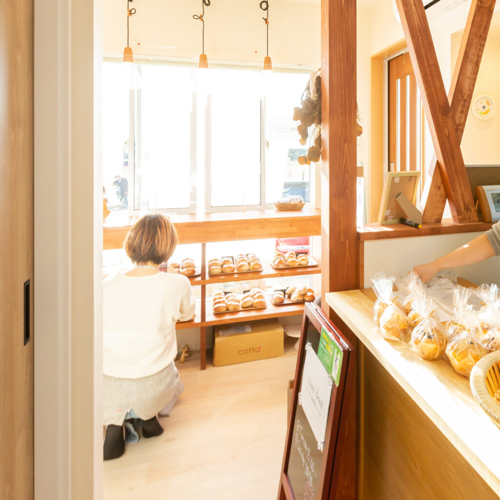 自宅の一角がリノベでパン工房とちいさなパン屋になり、夢が叶いました